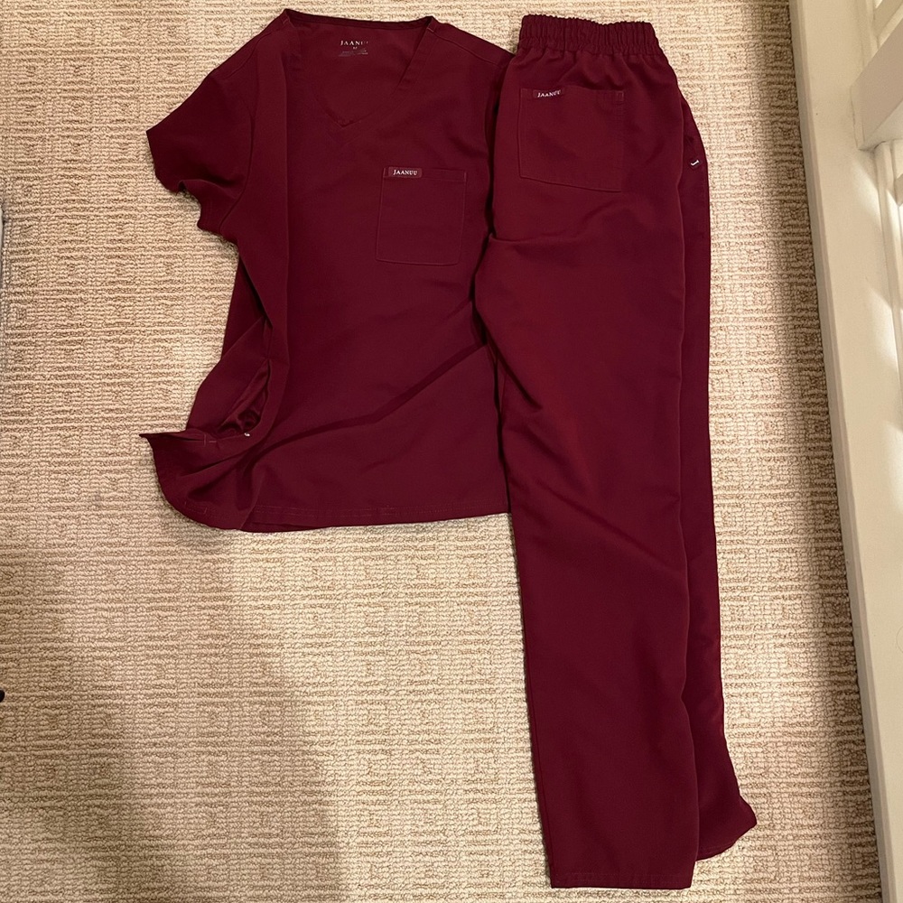 Jaanuu scrubs
